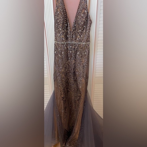 Clarisse Prom Dress -Size 6(Fits like a 4) - Picture 2 of 6